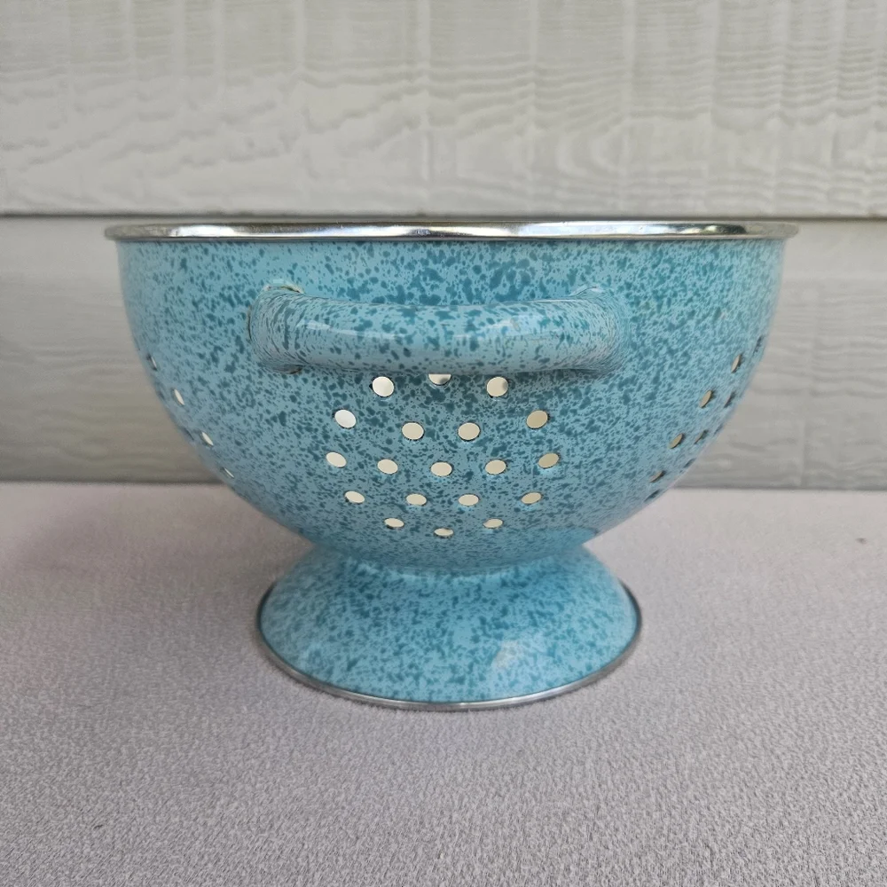 Paula Deen Small Colander Pasta Strainer Robin Egg Blue Speckled Handles